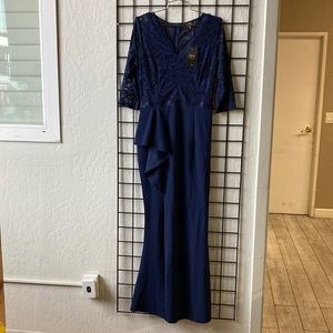 Miss may navy lace dress - M